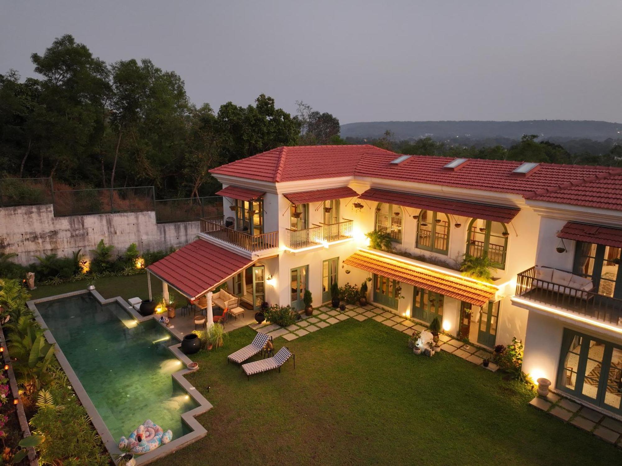 Casa Azul- Luxury 4Bhk Assagao With Private Pool Villa วากาตอร์ ภายนอก รูปภาพ